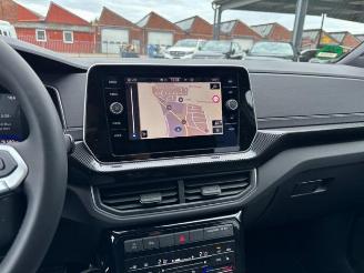 Volkswagen T-Cross 1.0 TSI R-Line DSG / AHK picture 16