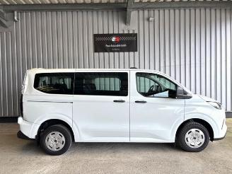 Ford Transit Custom Kombi 320 L1 FWD Trend 9-Sitzer picture 7