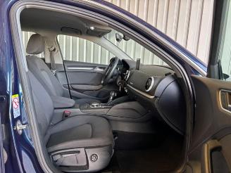 Audi A3 Sportback 2.0 TDI S-Tronic / V-Cockpit picture 14