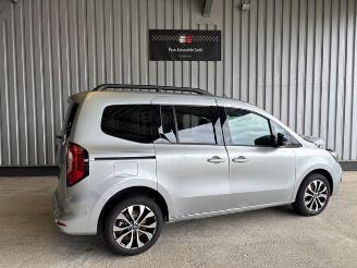 Coche accidentado Renault Kangoo III Techno 2025/5