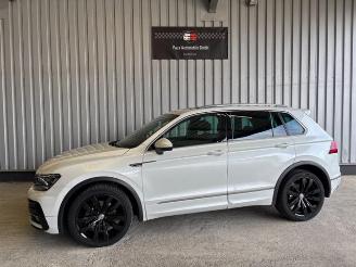 uszkodzony samochody osobowe Volkswagen Tiguan Highline 2.0 TDI 4Motion R-Line Pano Voll 2017/8
