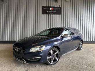 Volvo V-60 Kombi Summum AWD Hybrid picture 2