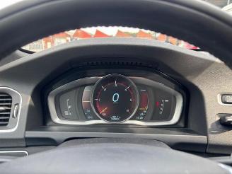 Volvo V-60 Kombi Summum AWD Hybrid picture 15