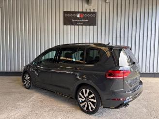 Volkswagen Touran Highline R-Line Pano / 7-Sitzer / 800KM picture 4