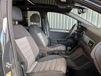 Volkswagen Touran Highline R-Line Pano / 7-Sitzer / 800KM picture 11