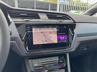Volkswagen Touran Highline R-Line Pano / 7-Sitzer / 800KM picture 18