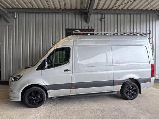 Vaurioauto  passenger cars Mercedes Sprinter III Kasten 317 CDI Automatic / LED 2022/9