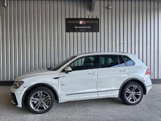 Coche accidentado Volkswagen Tiguan Highline R-Line 4Motion DSG / Panorama 2020/8