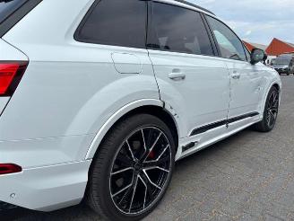 Audi SQ7 4.0 TFSI Quattro Pano / Soft - Close / VOLLL picture 27