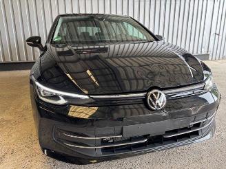 Volkswagen Golf VIII Lim. 1.5 eTSI Goal DSG / LED / AHK picture 15