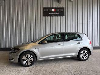 Damaged car Volkswagen Golf VII Lim. e- 35.8 KWH / LED 2018/7