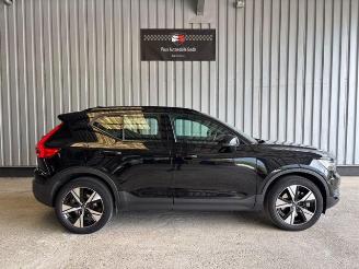 Volvo XC40 R Design Recharge Plug-In Hybrid Panorama picture 7