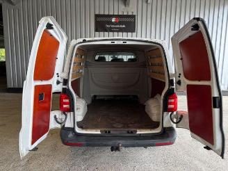 Volkswagen Transporter  picture 16