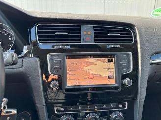 Volkswagen Golf 1.6 TDI R-Line Highline Panorama picture 22