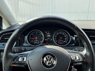 Volkswagen Golf 1.6 TDI R-Line Highline Panorama picture 18