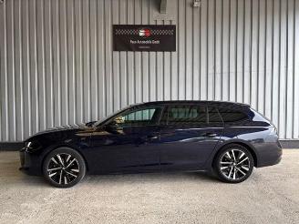 Peugeot 508 SW GT Autom / R-Kamera / LED picture 3