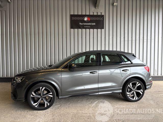 Audi Q3 40 TDI Quattro S line R-Kamera / LED