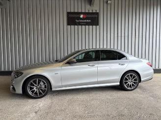 uszkodzony samochody osobowe Mercedes E-klasse 300 d Lim. AMG-Lin / Widscrn / AHK 2020/7