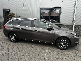 Peugeot 308 1.2 e-THP 81kw Allure picture 5