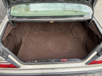 Mercedes 200-serie 230CE Automaat picture 26