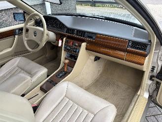 Mercedes 200-serie 230CE Automaat picture 29
