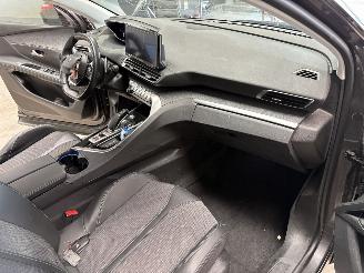 Peugeot 3008 1.6 Hybrid 225 GT picture 32