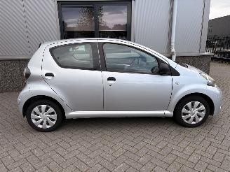 Toyota Aygo 1.0 VVT-i Comfort 5drs picture 23
