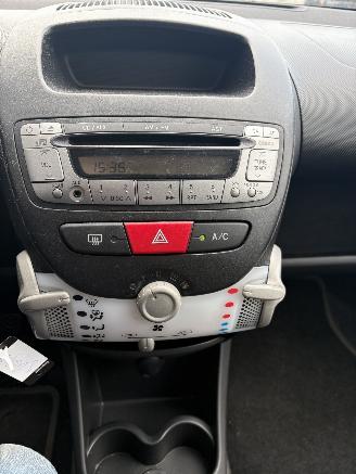 Toyota Aygo 1.0 VVT-i Comfort 5drs picture 33
