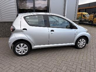 Toyota Aygo 1.0 VVT-i Comfort 5drs picture 24