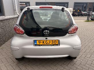 Toyota Aygo 1.0 VVT-i Comfort 5drs picture 28