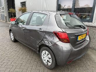 Toyota Yaris 1.0 VVT-i Aspiration picture 30