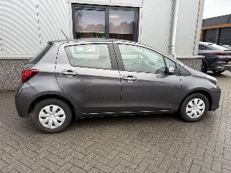 Toyota Yaris 1.0 VVT-i Aspiration picture 4