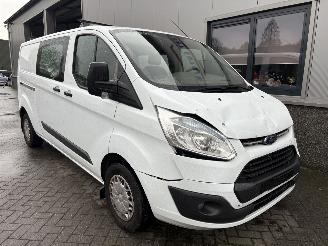 Ford Transit Custom 290 2.2 TDCI L2H1 Trend Dubbel Cabine picture 2