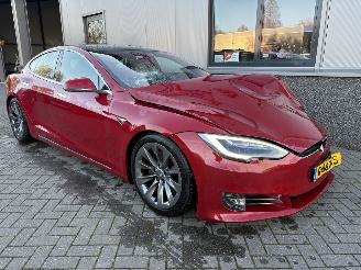 Damaged car Tesla Model S Long Range 400kw 2019/12