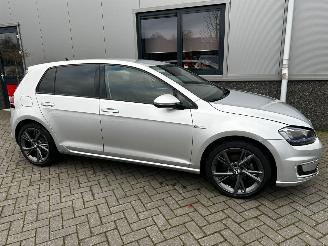 Volkswagen e-Golf E-Golf picture 41