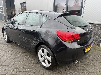 Opel Astra 1.4 Turbo Edition picture 21