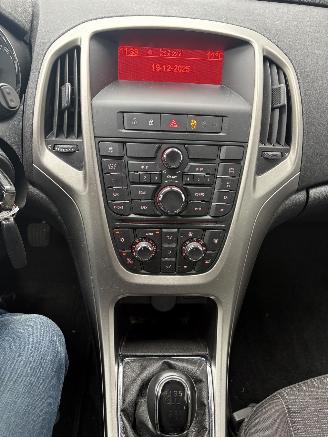 Opel Astra 1.4 Turbo Edition picture 30