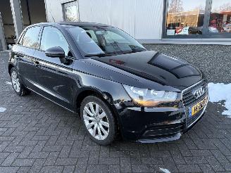 Schadeauto Audi A1 SPORTBACK 1.2TFSI Connect 2013/1