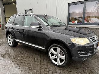 damaged passenger cars Volkswagen Touareg 3.0 V6 TDI 165kw 2007/5