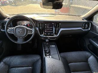 Volvo V-60 2.0 D3 Momentum picture 14
