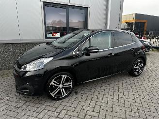 Peugeot 208 1.2 PureTech GT-Line Automaat picture 3