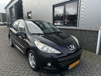 Peugeot 207 1.4 VTi Access picture 14