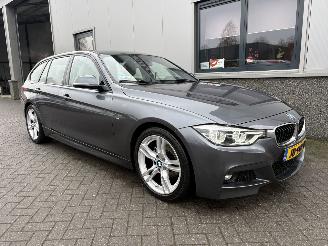 uszkodzony samochody osobowe BMW 3-serie 320i M sport Touring Automaat 2016/2