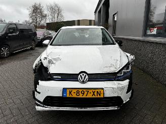 Volkswagen e-Golf e-Golf picture 27