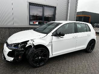 Volkswagen e-Golf e-Golf picture 36