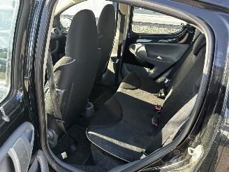 Peugeot 107 1.0-12V Millesim 200 picture 22