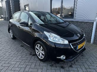  Peugeot 208 1.2 VTi Envy 2013/8