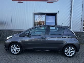 Toyota Yaris 1.5 Full Hybride Dynamic picture 4