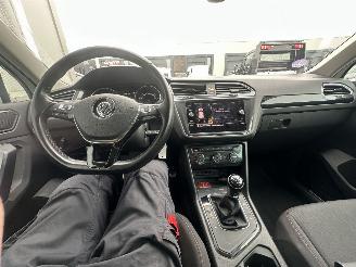 Volkswagen Tiguan 1.4 TSI Comfortline Business R picture 5