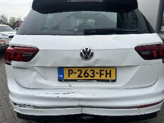 Volkswagen Tiguan 1.4 TSI Comfortline Business R picture 31